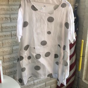Kaktus White polka dot long blouse